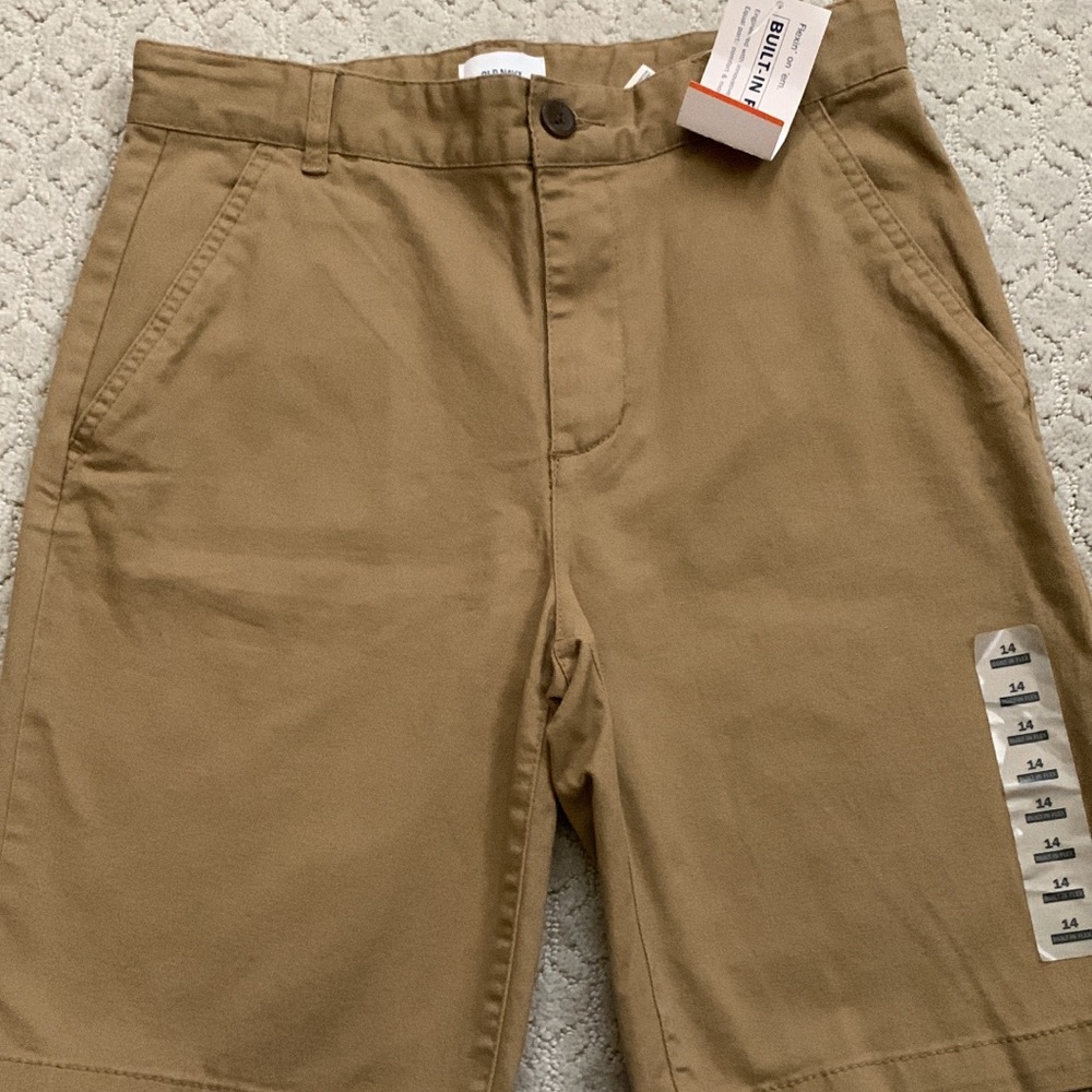 Boys Old Navy chino shorts